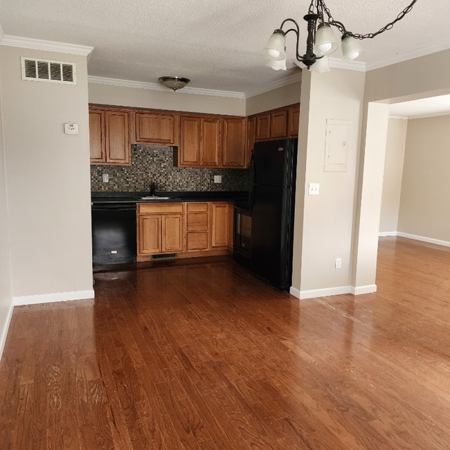 Photo - 1332 Hibbard Dr Unidad B