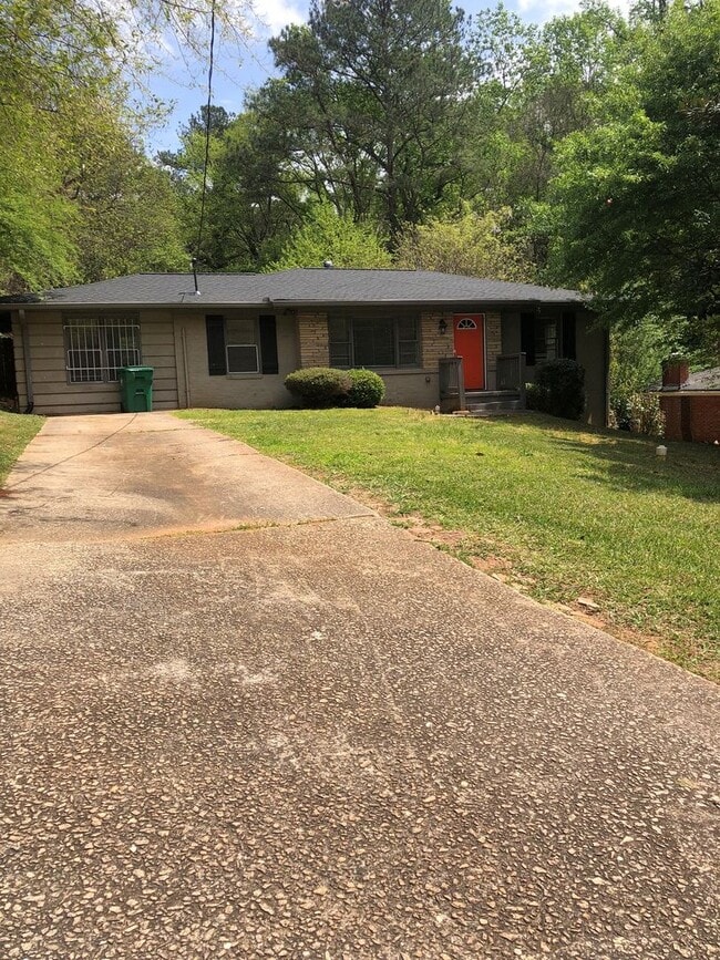 Photo - 3 Bed 2 Bath in Atlanta!