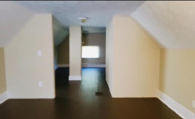 Photo - 627 Crosby St