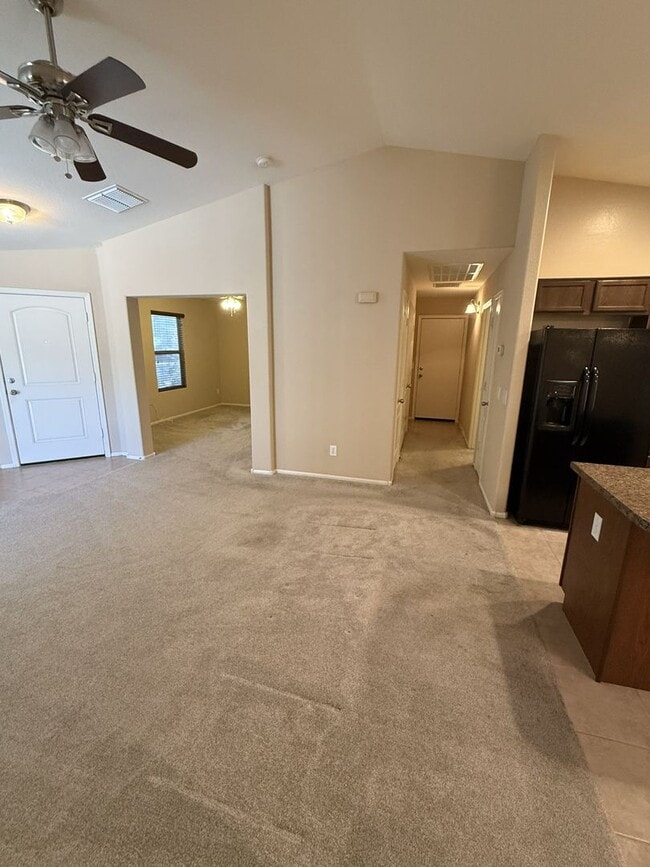 Photo - 40397 W Sanders Way