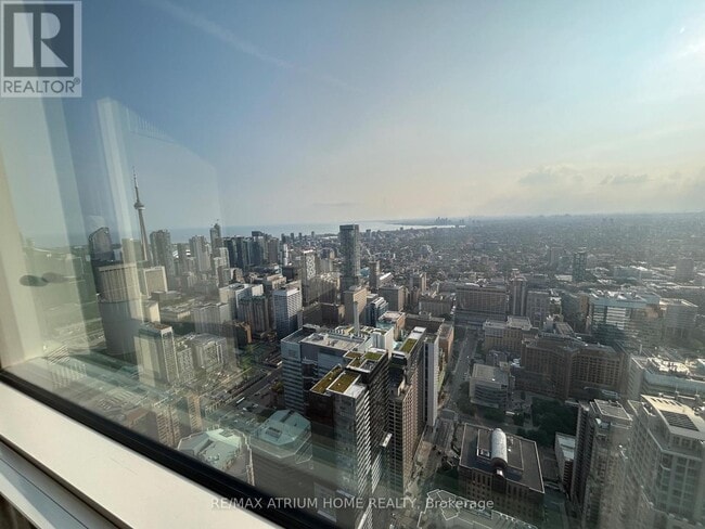 Photo - 388 Yonge St Unité 7010