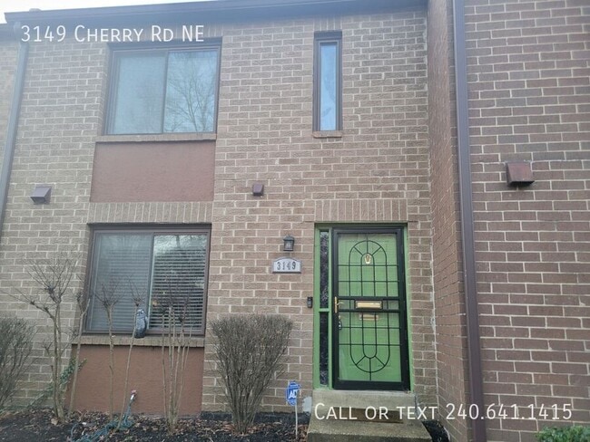 Building Photo - 3149 Cherry Rd NE