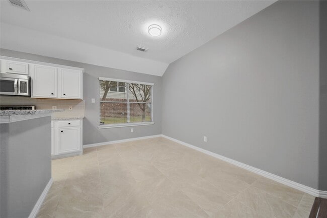 Building Photo - 22028 Knights Cove Dr Rental