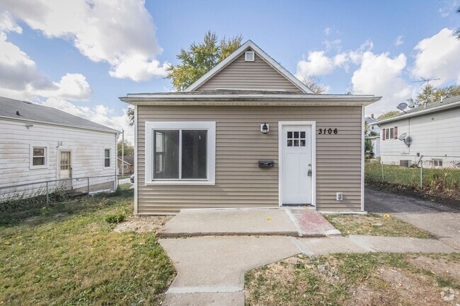 Building Photo - 3 Bedroom 2 Bathroom Fully Remodeled Rental