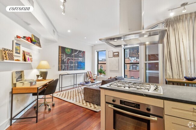 Building Photo - 345 E 50th St Rental