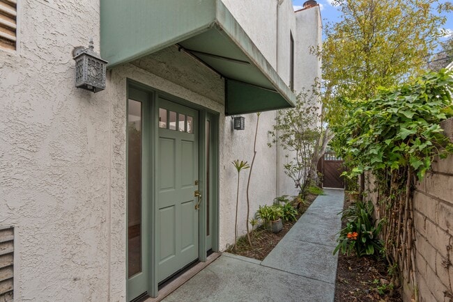 Photo - 516 Rosecrans Ave