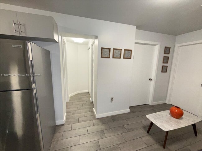 Photo - 1604 SW 9th St Unit B