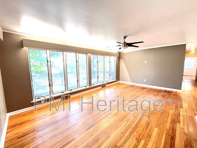 Photo - 1139 N Sunset Dr