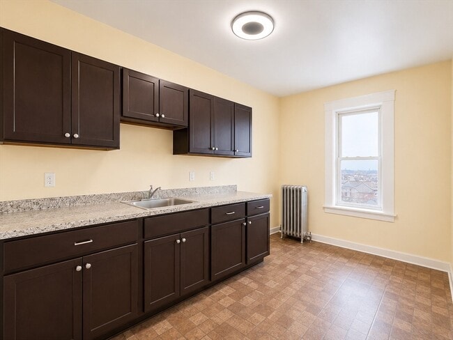 149 Essex St Unit 2L