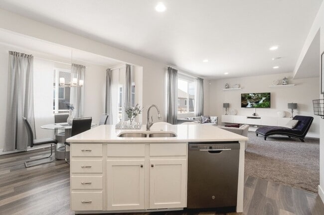 Photo - New and Modern Home