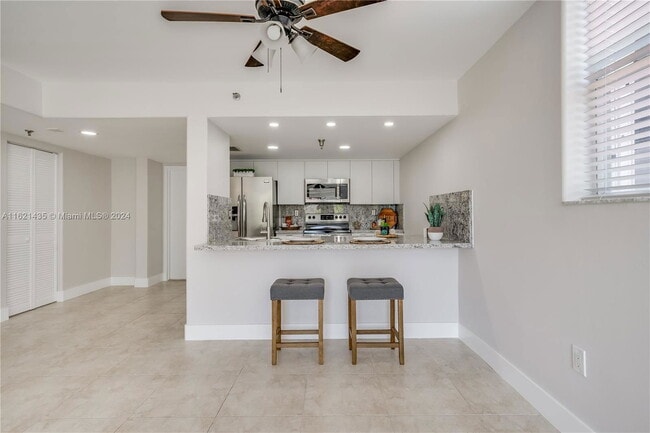 Photo - 2400 SW 3rd Ave