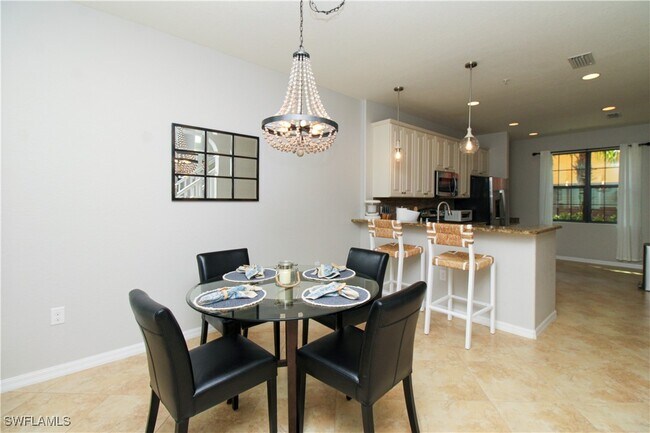 Photo - 9025 Alturas St