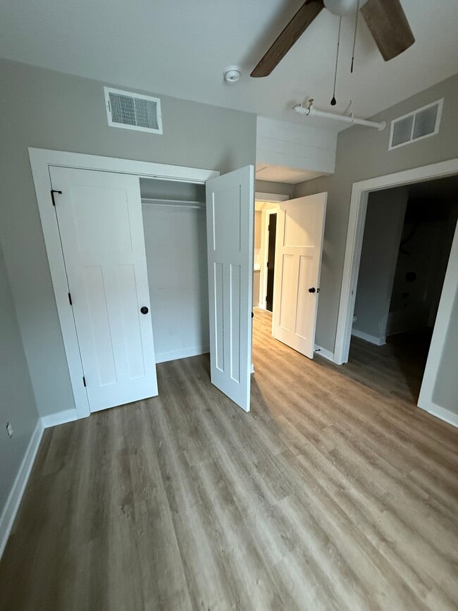 Photo - 127 W Michigan Ave Unidad 127 F