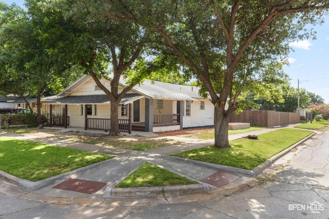 Photo - 1415 Fillmore St
