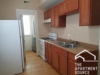 Photo - 2140 Clarence Ave Unidad 2S