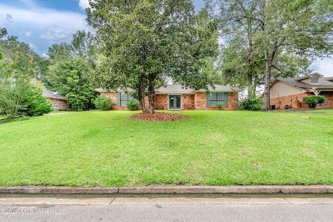 9 Treeway Dr