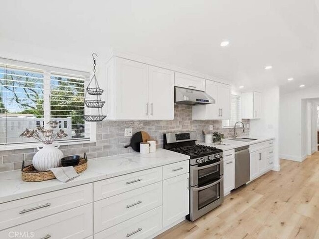 Photo - 1509 W Santa Clara Ave