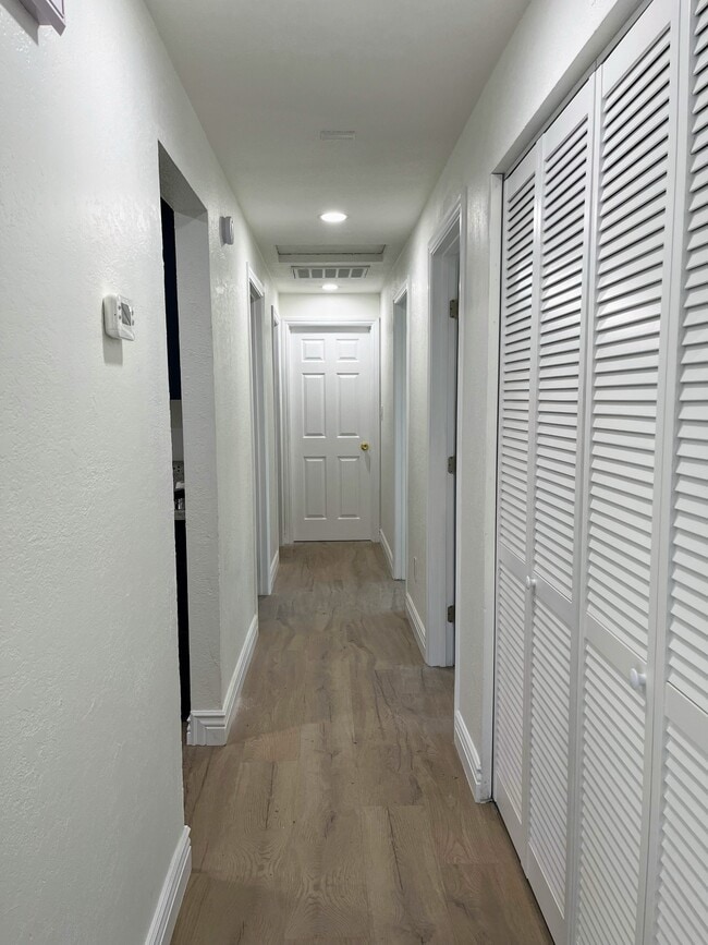 Photo - 12181 Mt Anderson St