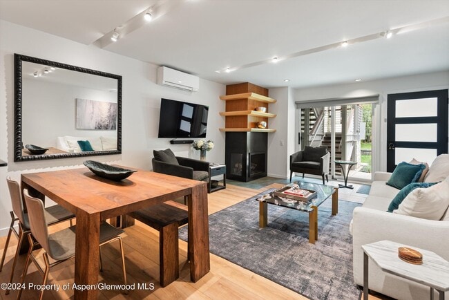 Photo - 100 E Dean St Unit 1E