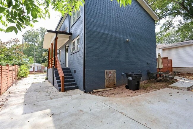 Photo - 1809 Vesta Ave