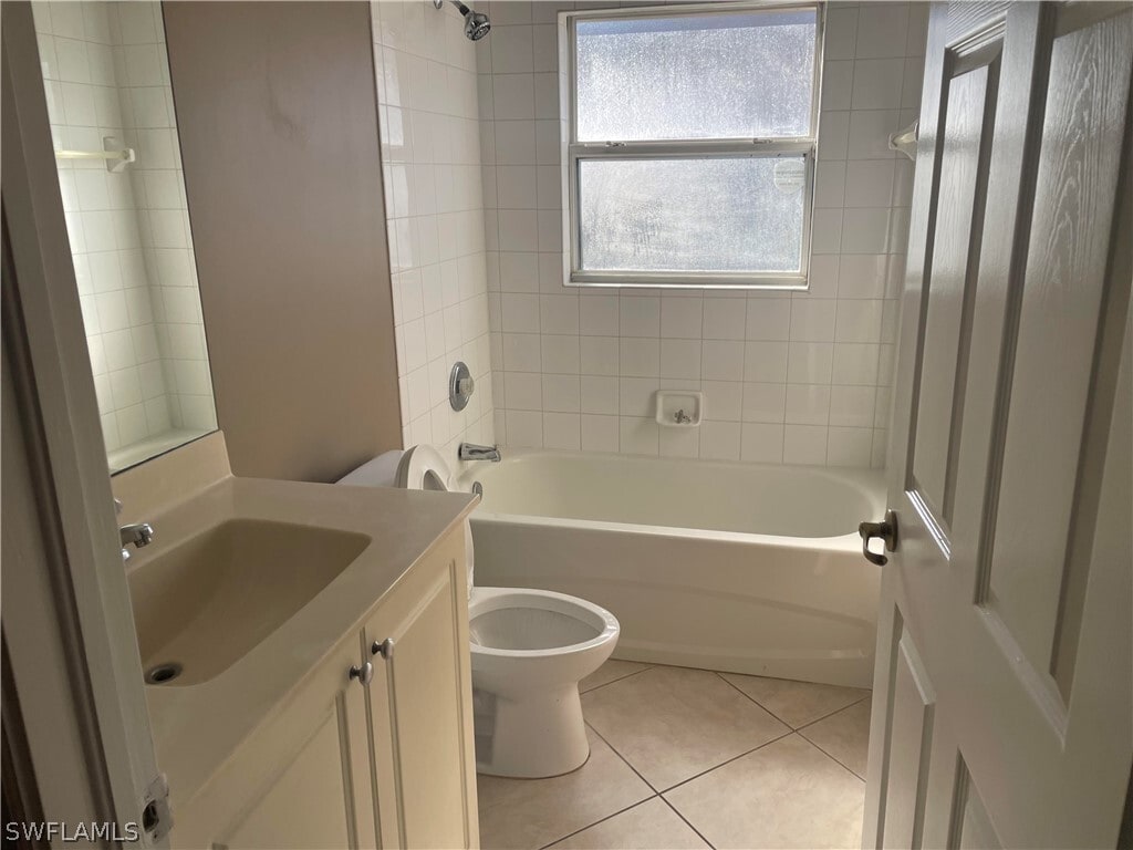 Photo - 2615 19th St W
