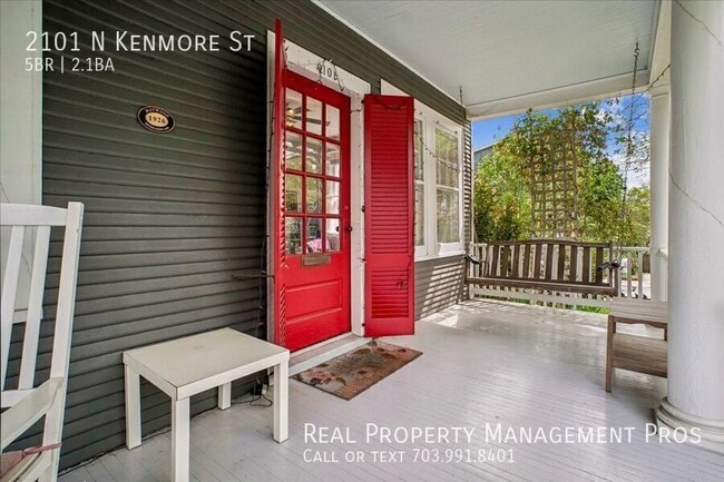 Photo - 2101 N Kenmore St