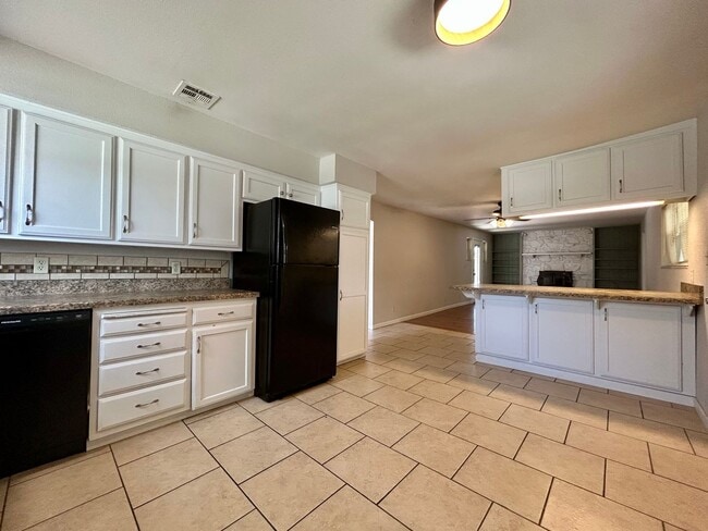 Photo - 3bd/1ba HOME in a Great Neighborhood with ...