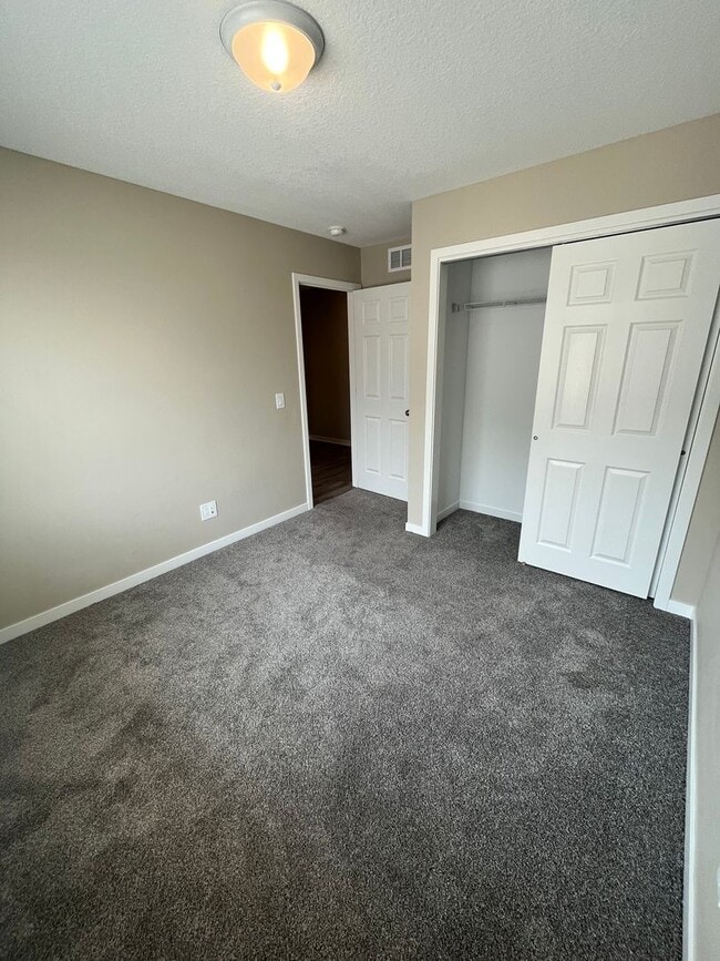 Photo - 1665 20th Ave SE