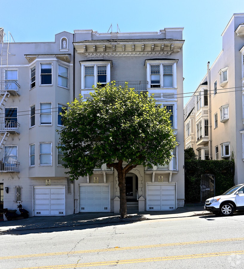 Photo - 3151 California St Apartments