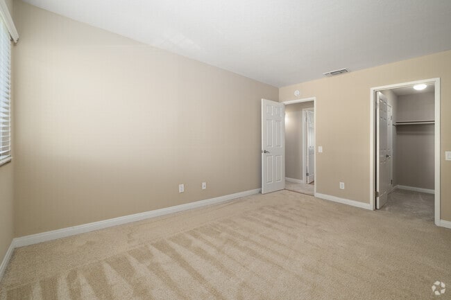 2BR, 1BA - 855SF - Primary Bedroom