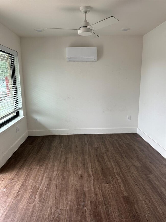 Photo - 9133 Northgate Blvd Unit 208