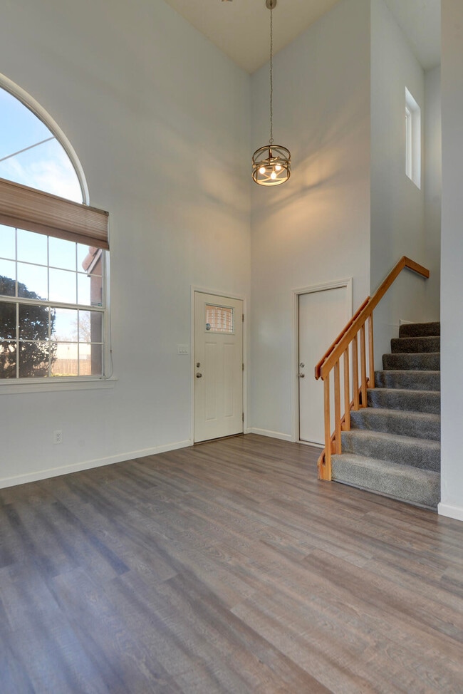 Photo - 6238 St Josephs Ct NW