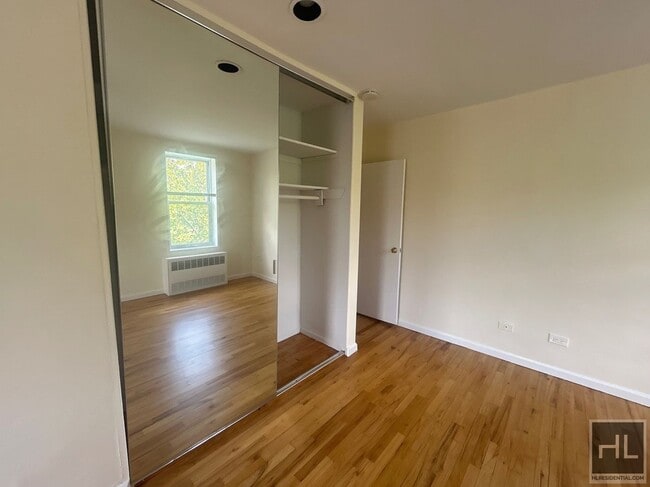 Photo - GRAND CENTRAL PARKWAY Unit 6D