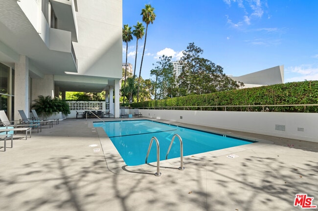 Photo - 10433 Wilshire Blvd Unit 301