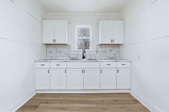 Photo - Stylishly Renovated 4 Bed, 1 Bath