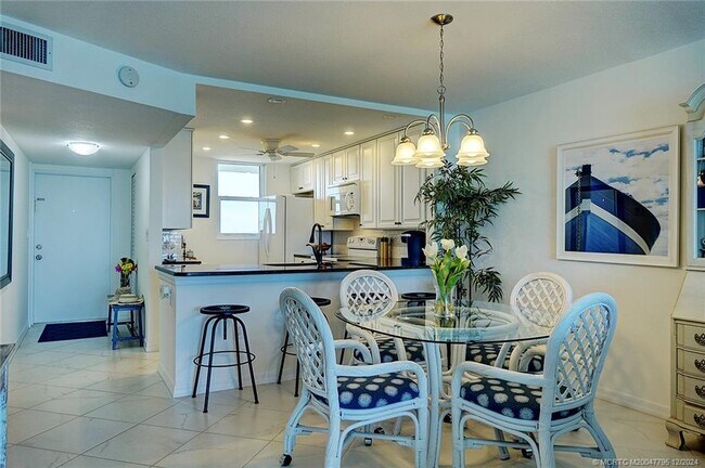 Photo - 9940 S Ocean Dr Unit 809