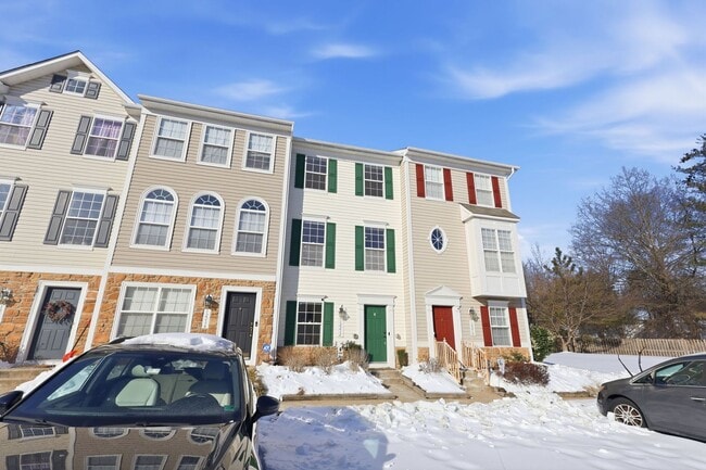 Photo - Unbeatable location near Lake Ridge Park and Marina, offering boating, fishing, wildlife and bird...