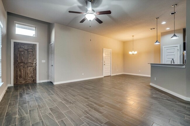 Photo - BEAUTIFUL 3 BEDROOM TOWNHOUSE LOCATED IN BASTROP, TEXAS!