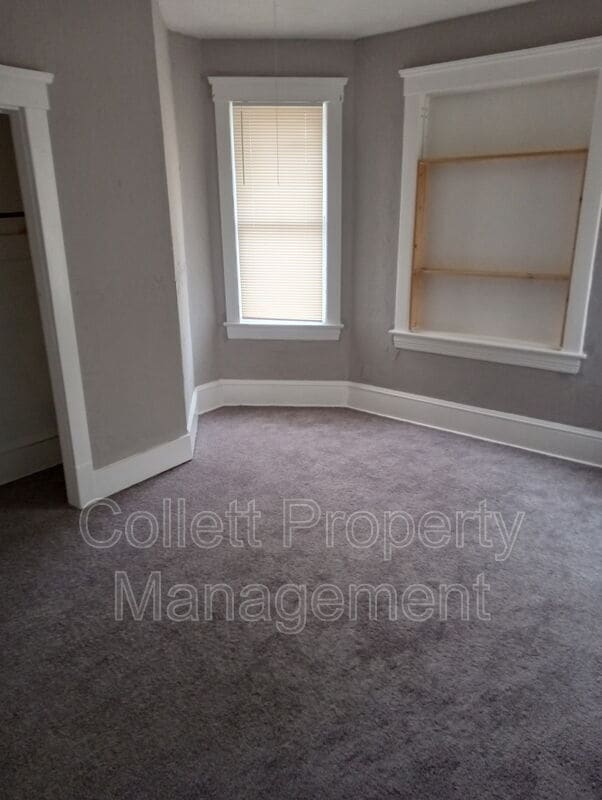 Photo - 3912 Archwood Ave