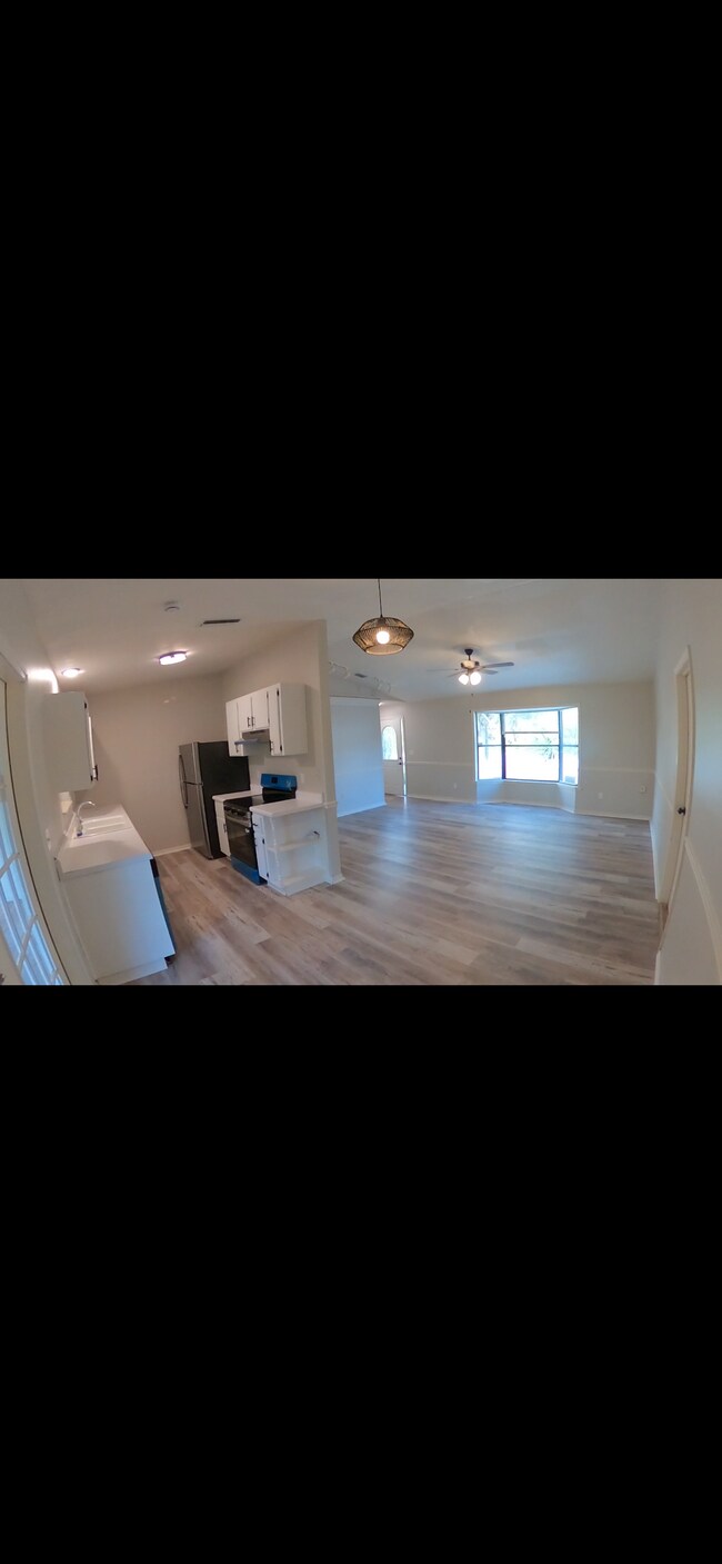 Photo - 7501 North Blvd