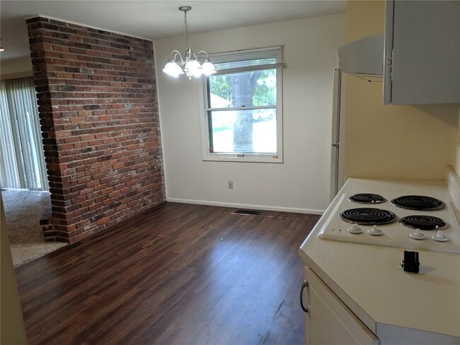 Photo - 822 Dutch Mill Dr