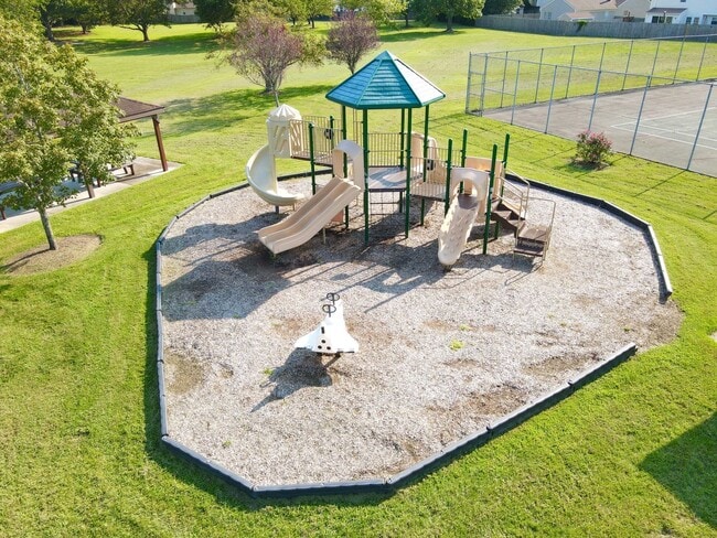 Photo - COMPLETELY Updated & Ready 08-21-26!! Sparkling Community Pool - Pet Friendly - Fenced Backyard!