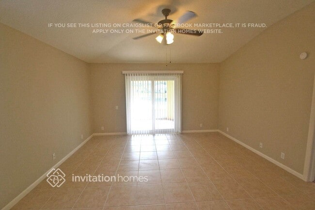 Photo - 3042 Bellflower Way