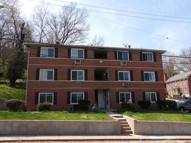 Photo - 720 Woodland Ave Apartment Unit 3