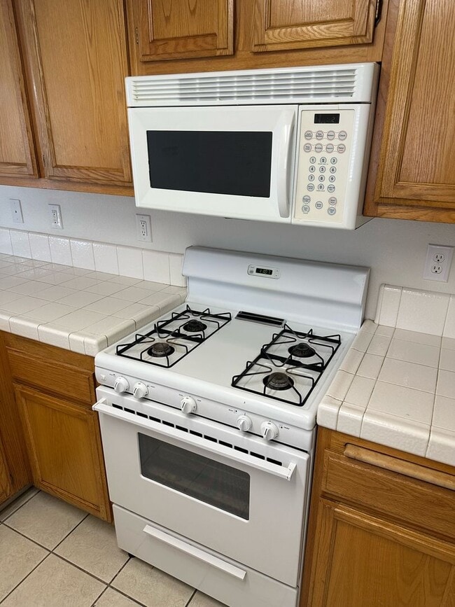 Photo - 2806-2806 N Zachary St Unit 2800