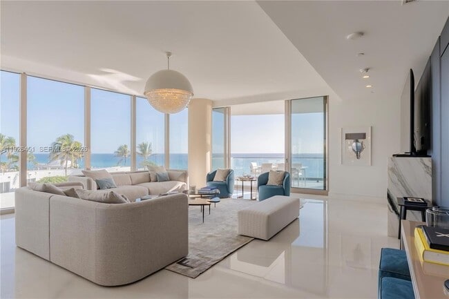 Building Photo - 17975 Collins Ave Unit 502