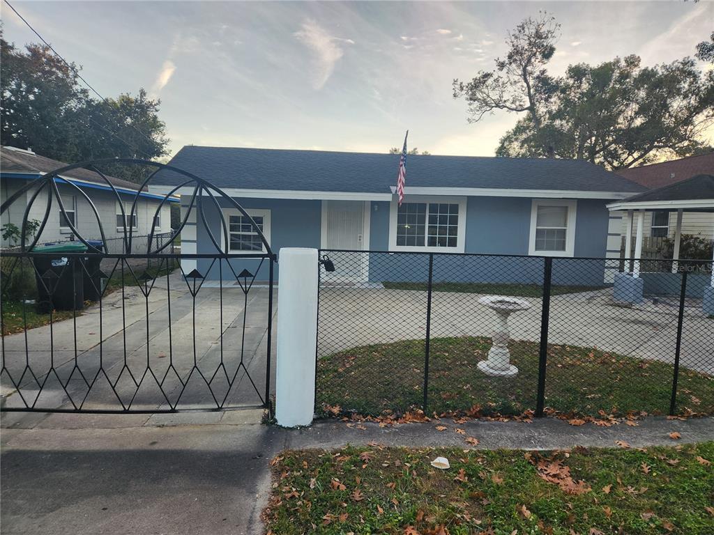 Photo - 708 W Miller St