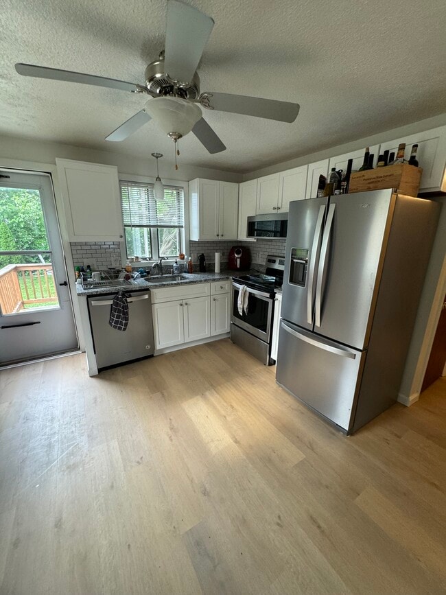 Photo - 28A Ann St Unit A