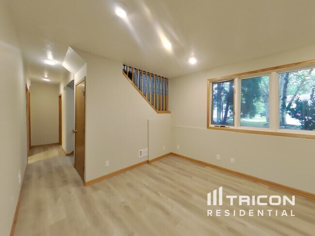 Photo - 5752 W 134th St Casa