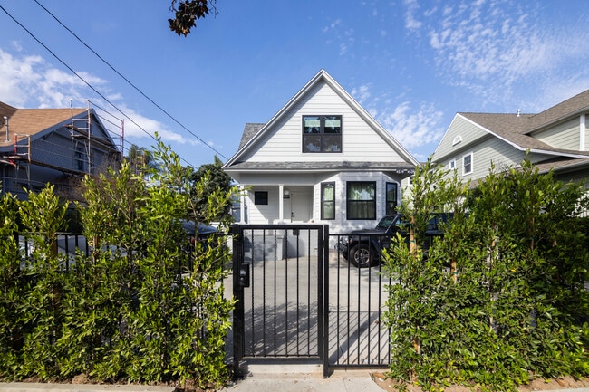 Photo - 4541 1/2 Melbourne Ave Unit 5